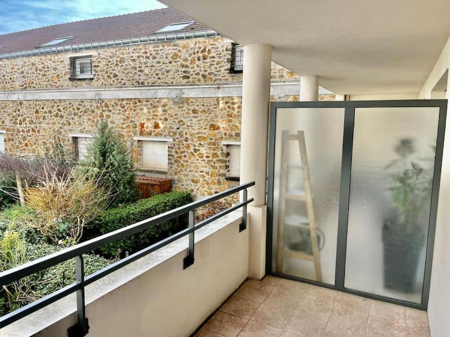 Ferienwohnung Le Sept Avec Parking, Transfert Vaires-sur-Marne Exterior foto