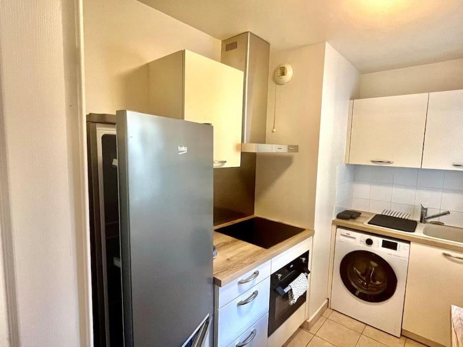 Ferienwohnung Le Sept Avec Parking, Transfert Vaires-sur-Marne Exterior foto